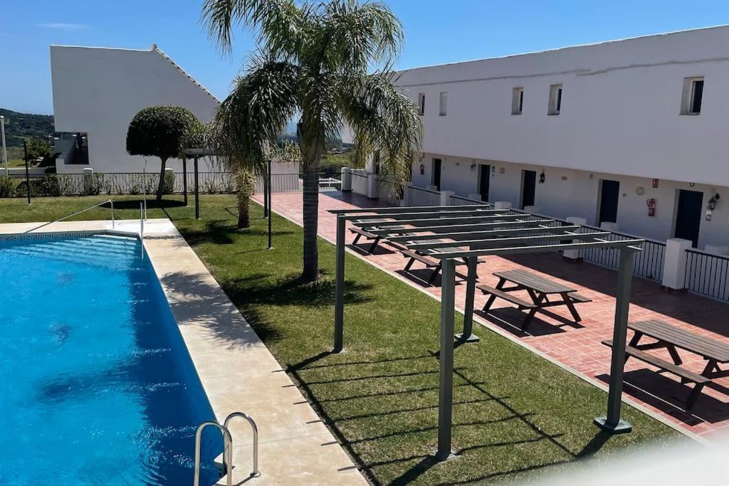 Atico Con Bonita Vista. En Urbanizacion Privada.! Apartamento Estepona Exterior foto